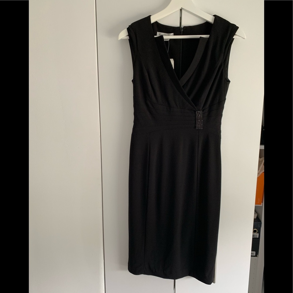 Kay Unger dress.